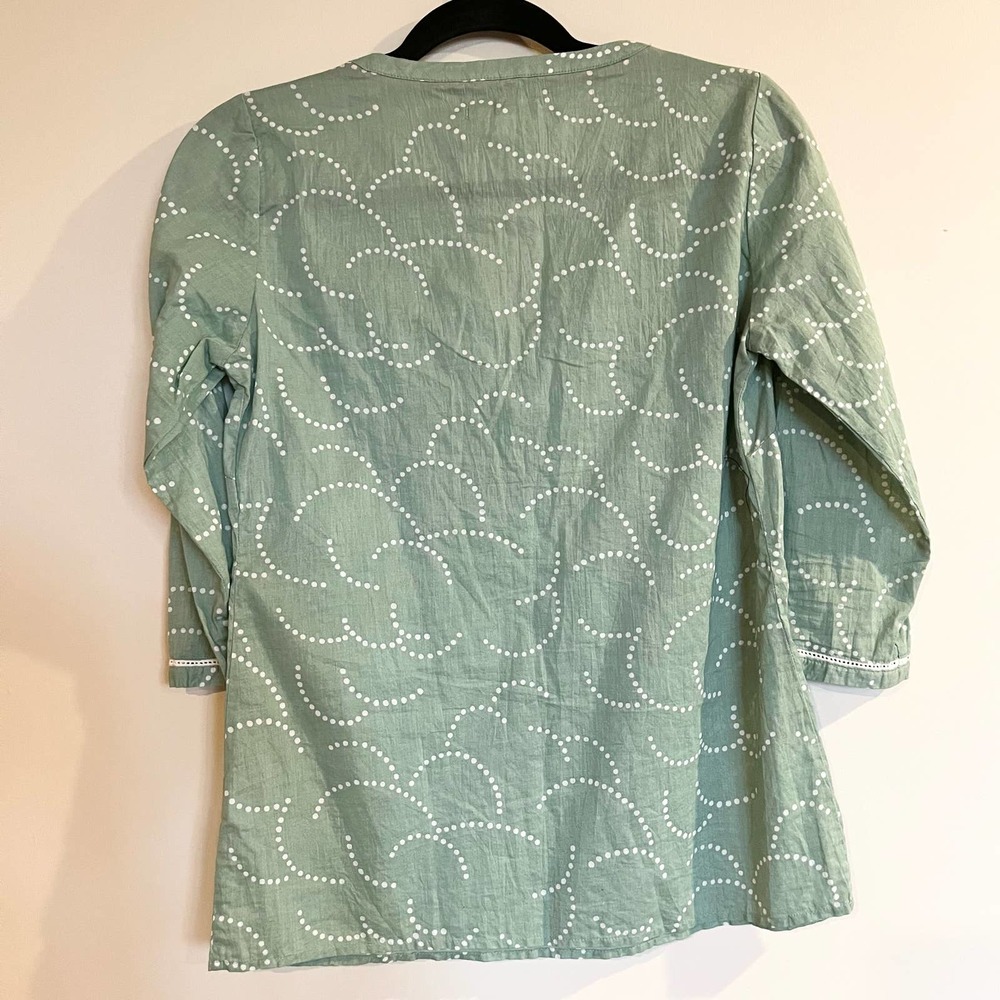 Boden Shirt Popover Blouse Green V-Neck Ladder Stitch 100%‎ Cotton Size 2 US - Picture 2 of 5